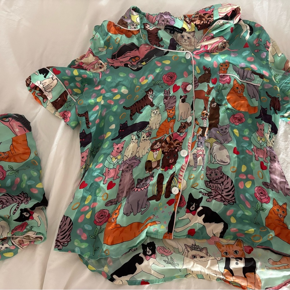 Karen Mabon short sleeve button up pajamas - Cat Pattern